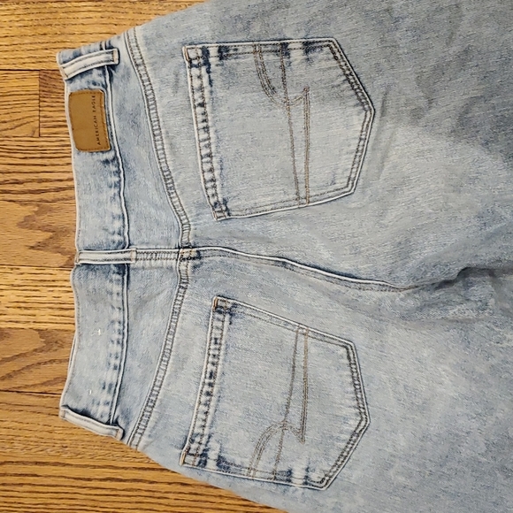 American Eagle Jeans - Picture 4 of 9